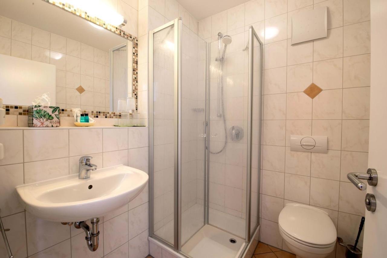 Gasthaus Hotel Ostermeier Attenkirchen Dış mekan fotoğraf