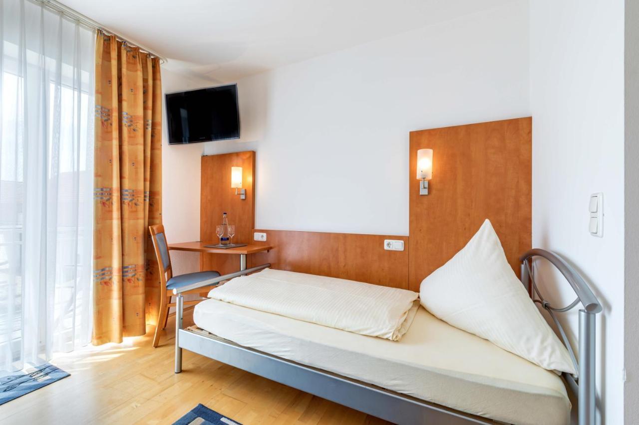Gasthaus Hotel Ostermeier Attenkirchen Dış mekan fotoğraf