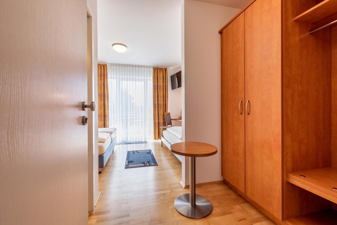 Gasthaus Hotel Ostermeier Attenkirchen Dış mekan fotoğraf